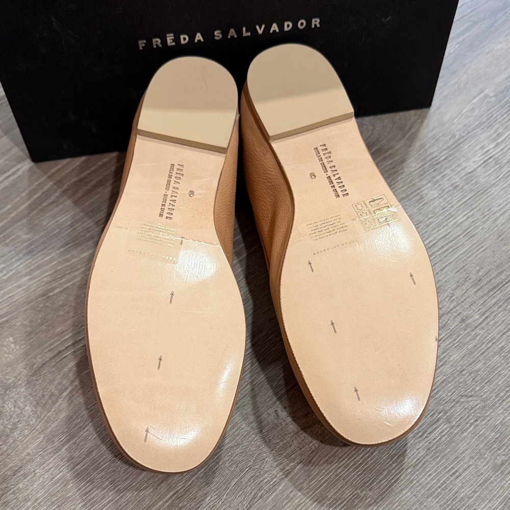 Freda Salvador Caramel Leather Bow Ballet Flats size 9 NWT - Picture 2 of 6